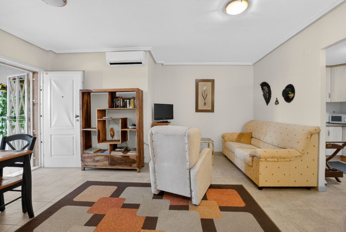 2 Bed Apartment on Ground Floor in Aguas Nuevas, Torrevieja Contemporary Style