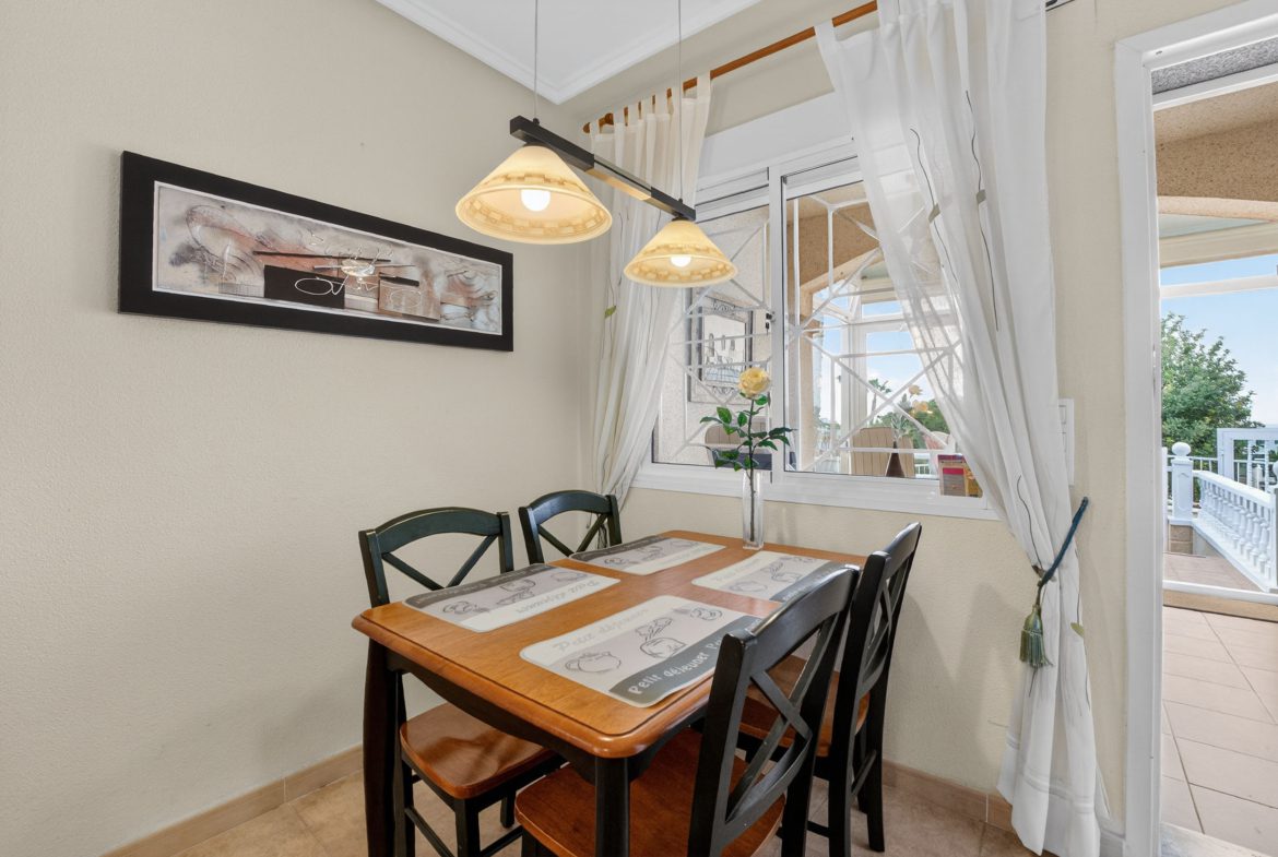 2 Bed Apartment on Ground Floor in Aguas Nuevas, Torrevieja Contemporary Style