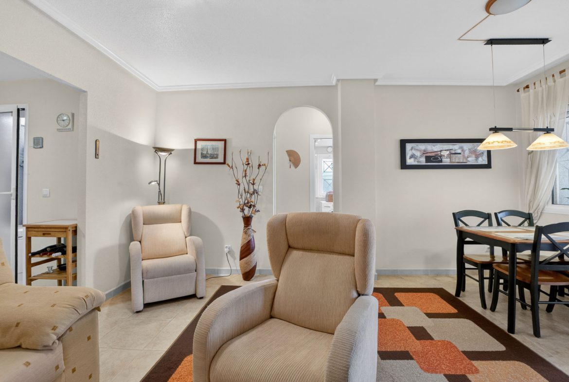 2 Bed Apartment on Ground Floor in Aguas Nuevas, Torrevieja Contemporary Style