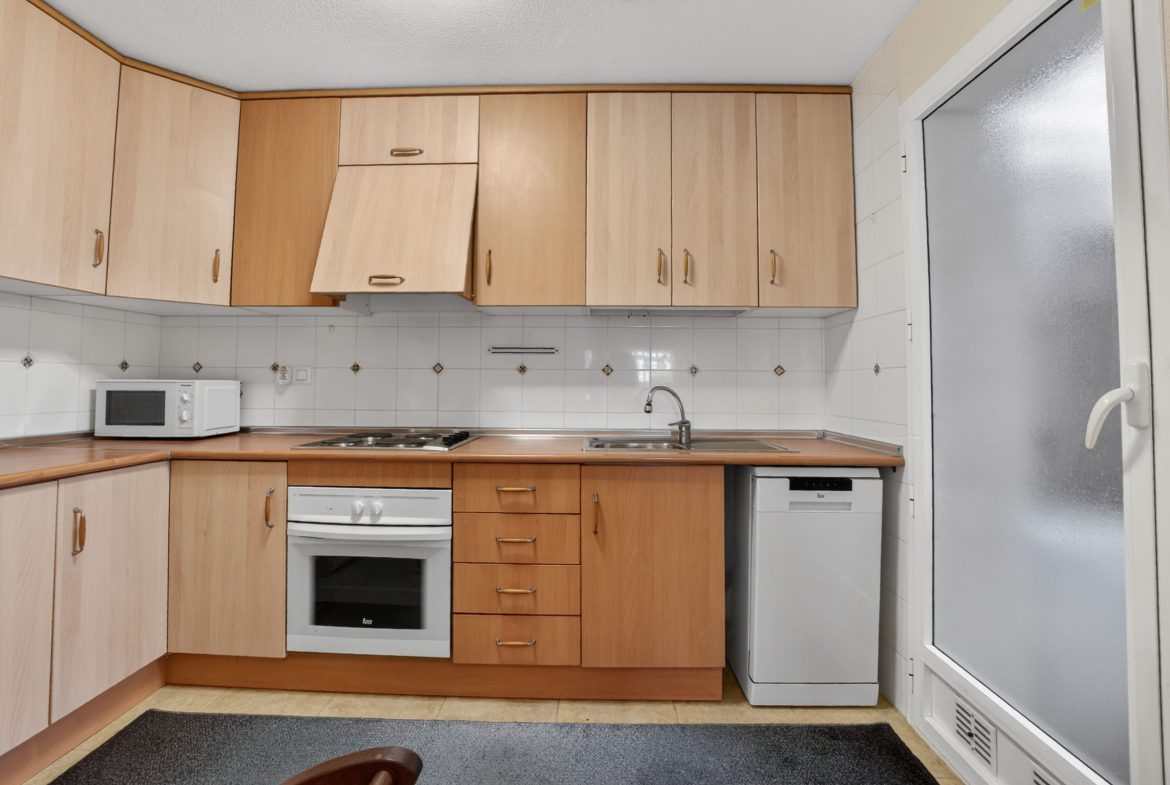 2 Bed Apartment on Ground Floor in Aguas Nuevas, Torrevieja Contemporary Style