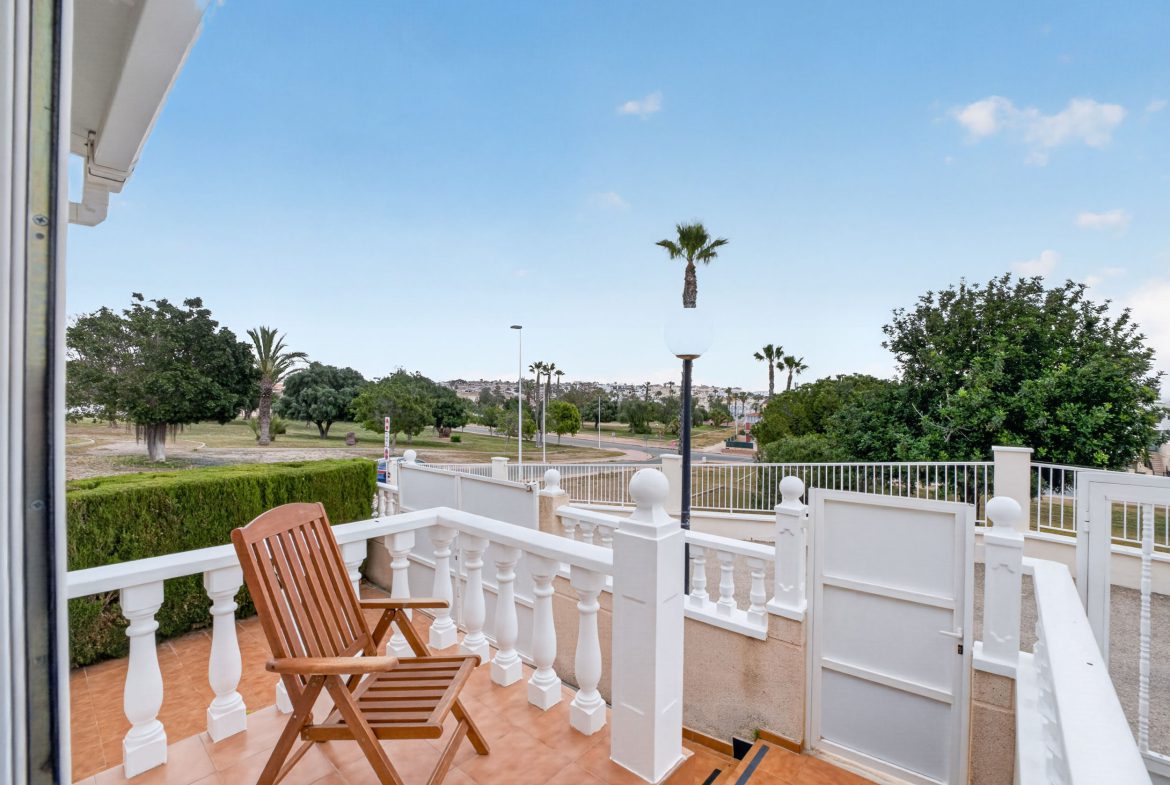2 Bed Apartment on Ground Floor in Aguas Nuevas, Torrevieja Contemporary Style