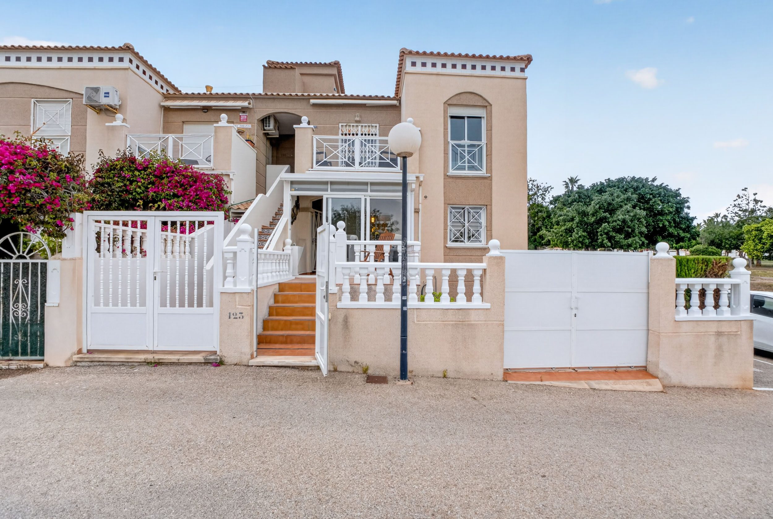 2 Bed Apartment on Ground Floor in Aguas Nuevas, Torrevieja Contemporary Style