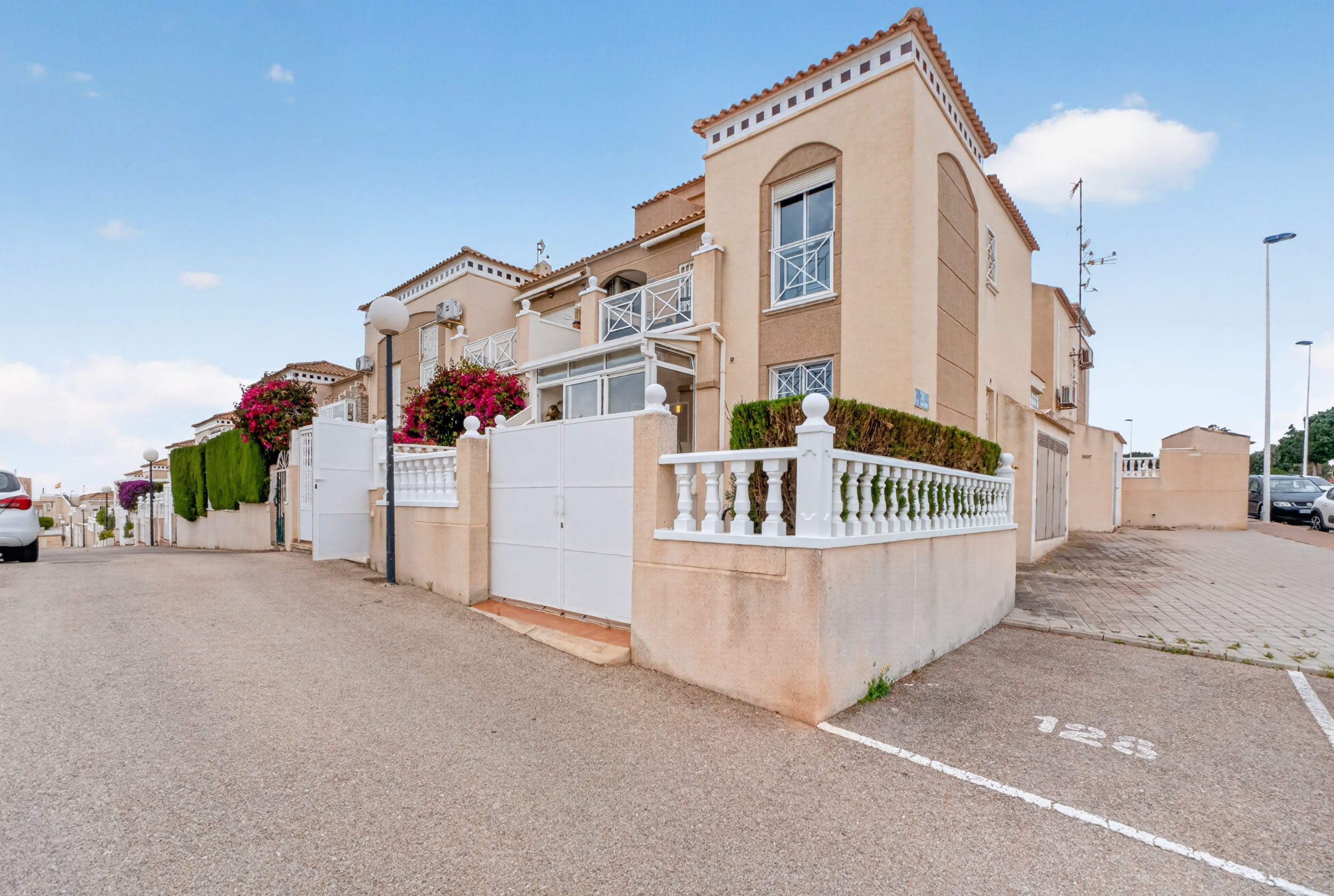 2 Bed Apartment on Ground Floor in Aguas Nuevas, Torrevieja Contemporary Style