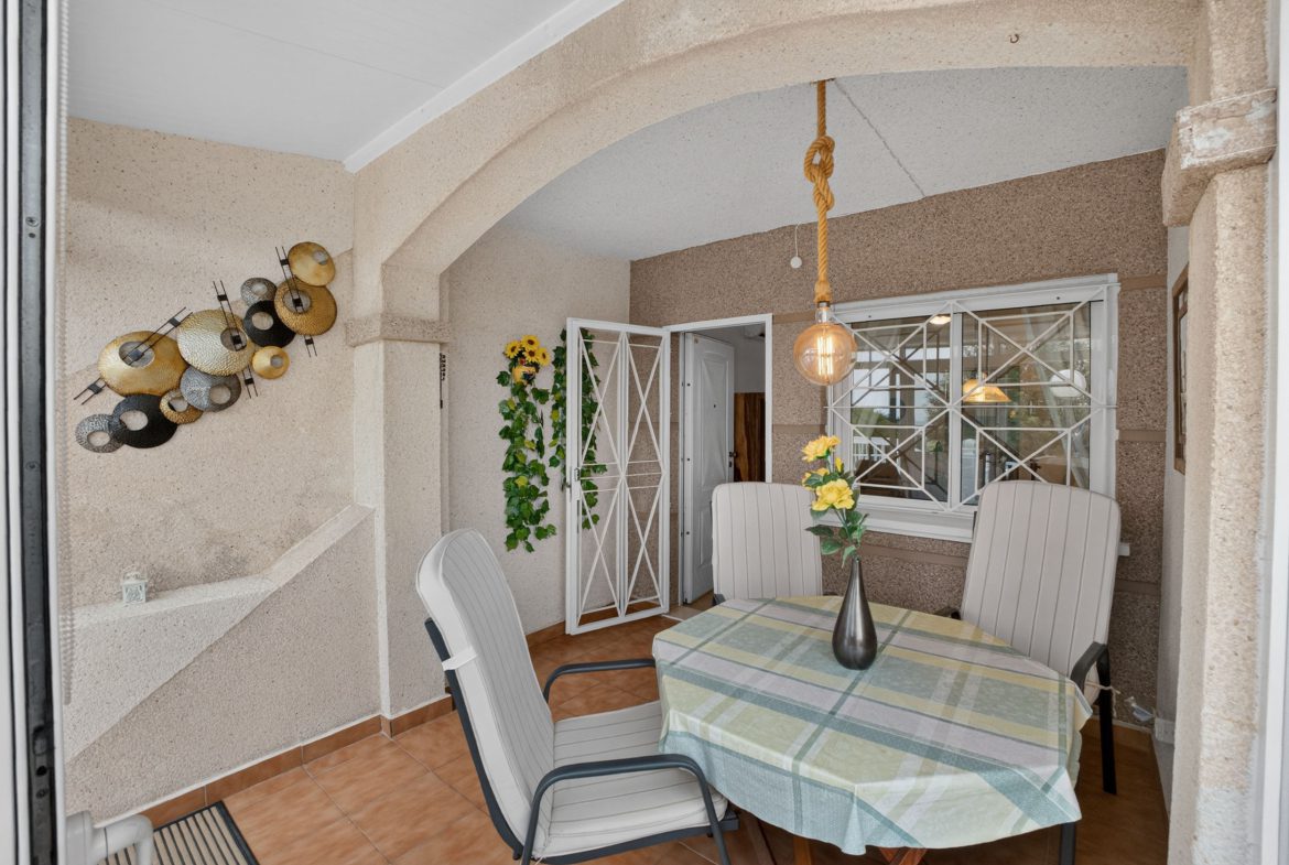 2 Bed Apartment on Ground Floor in Aguas Nuevas, Torrevieja Contemporary Style