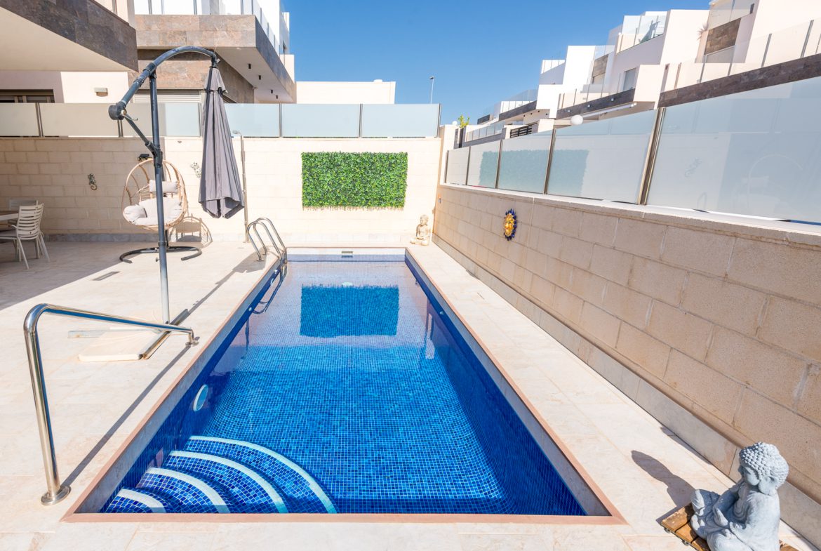 A fantastic opportunity to secure this stunning modern detached villa at Pink Paradise, Villamartin, Orihuela