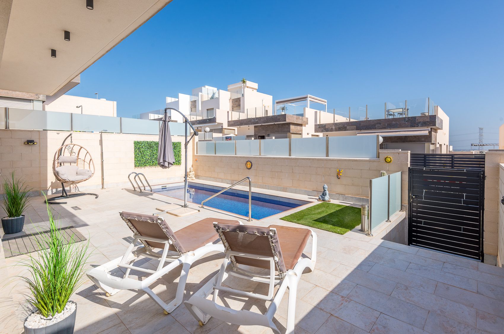 Monica – Calle Nerbion 6, Villa Martin-17 A fantastic opportunity to secure this stunning modern detached villa at Pink Paradise, Villamartin, Orihuela
