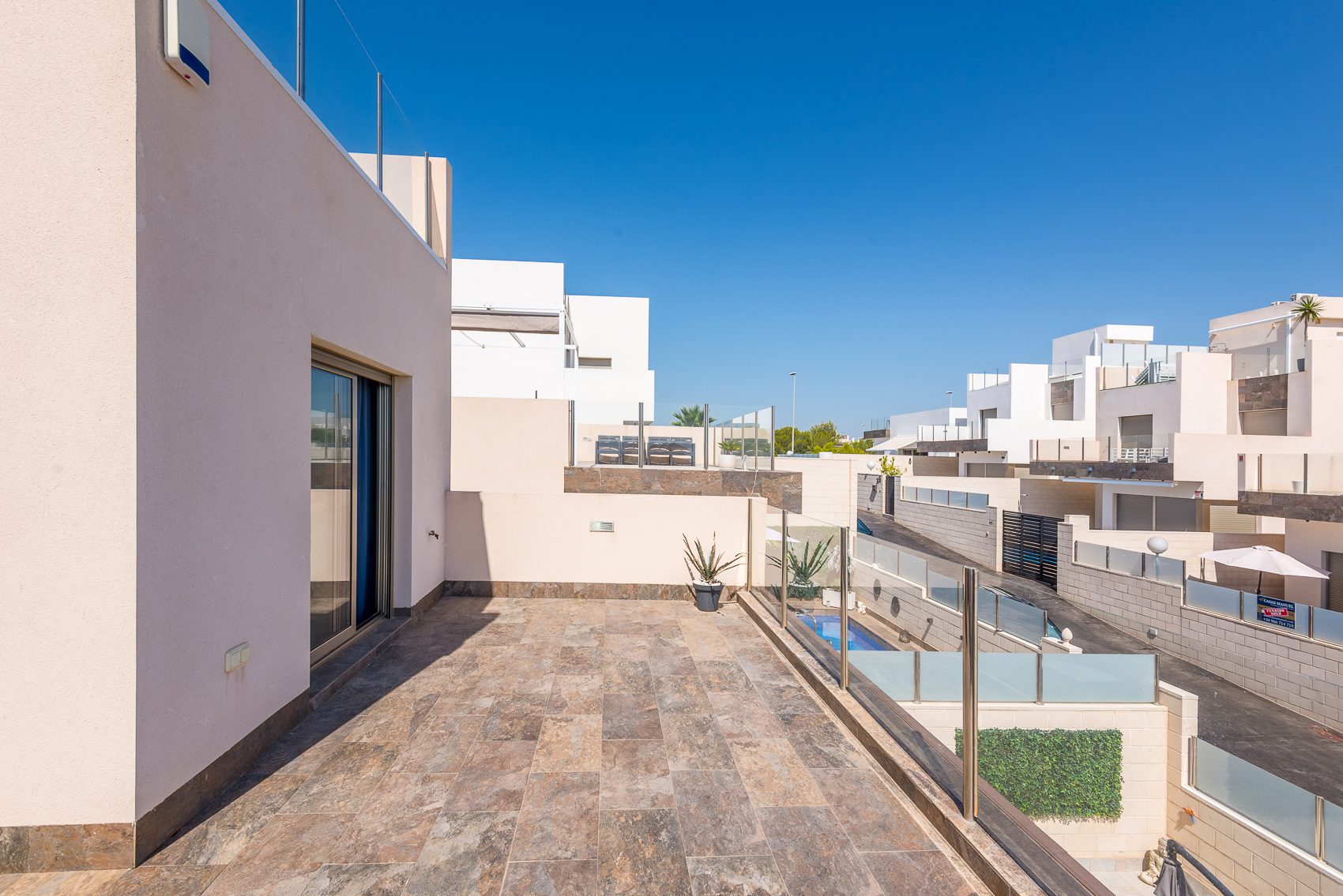 Monica – Calle Nerbion 6, Villa Martin-20 A fantastic opportunity to secure this stunning modern detached villa at Pink Paradise, Villamartin, Orihuela
