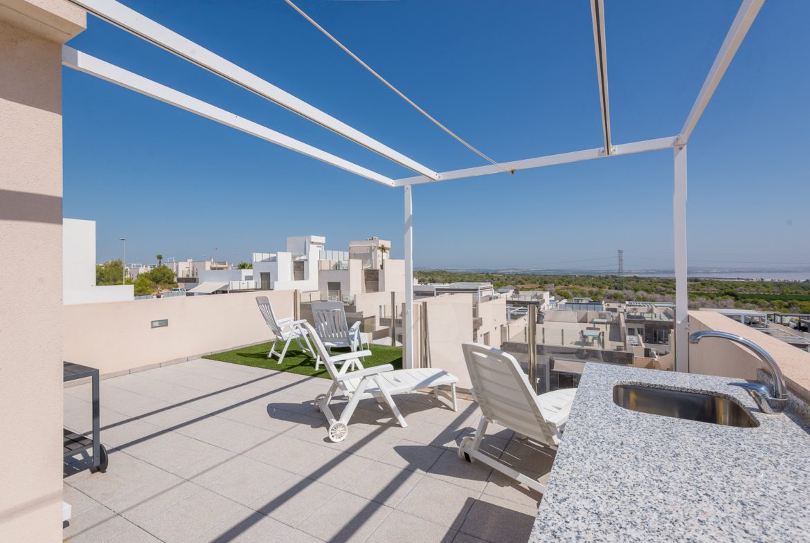 A fantastic opportunity to secure this stunning modern detached villa at Pink Paradise, Villamartin, Orihuela