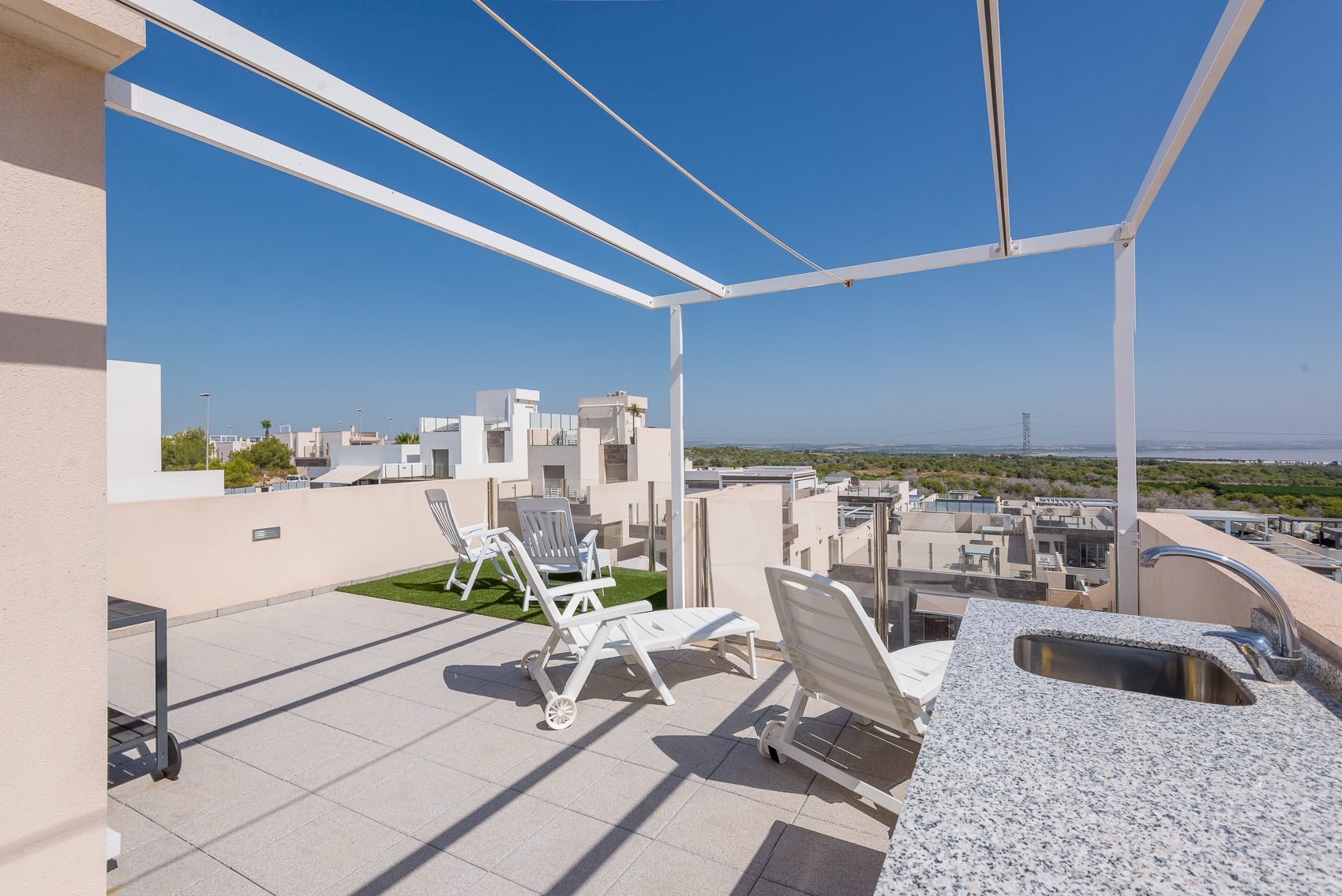Monica – Calle Nerbion 6, Villa Martin-29 A fantastic opportunity to secure this stunning modern detached villa at Pink Paradise, Villamartin, Orihuela