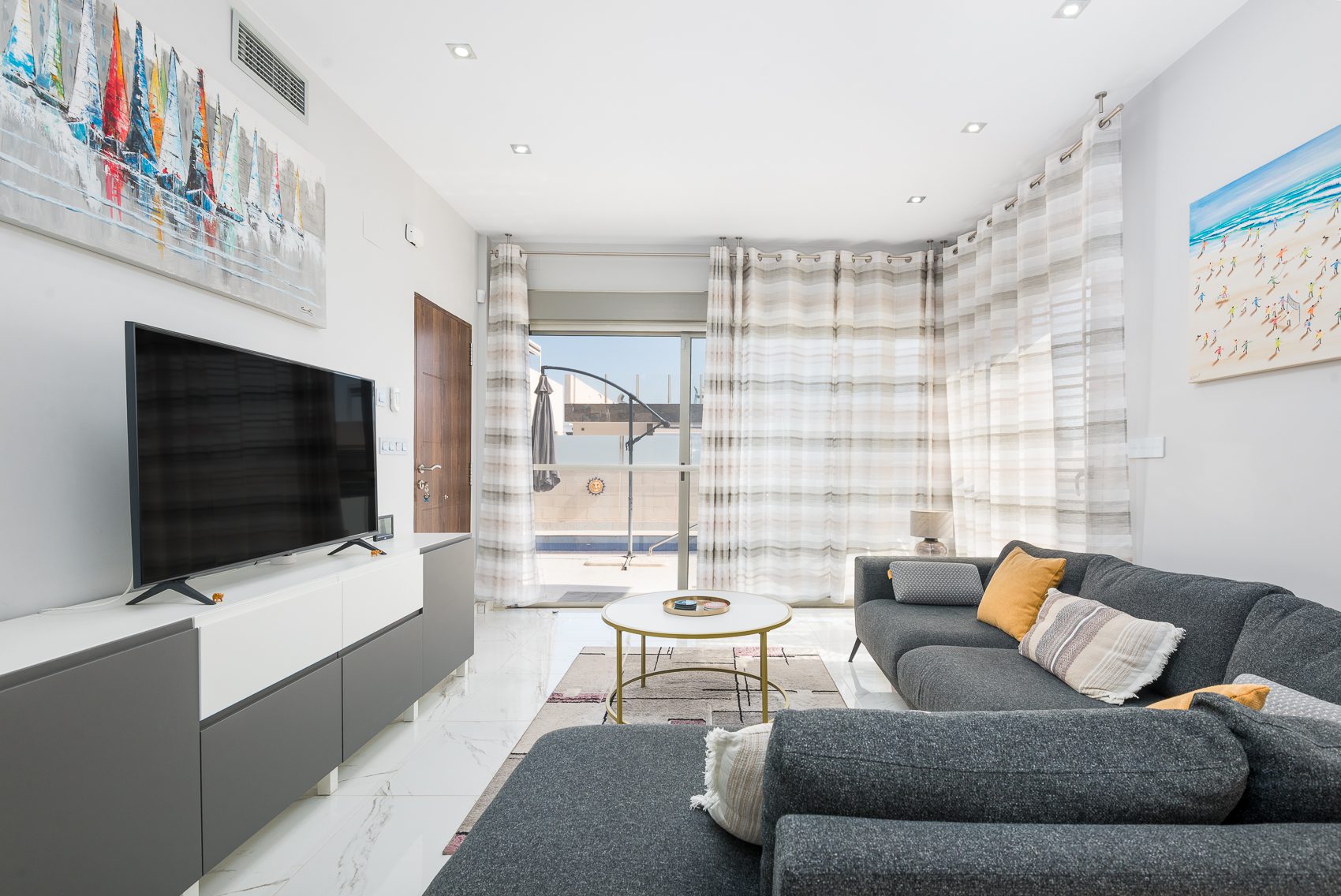 Monica – Calle Nerbion 6, Villa Martin-38 A fantastic opportunity to secure this stunning modern detached villa at Pink Paradise, Villamartin, Orihuela