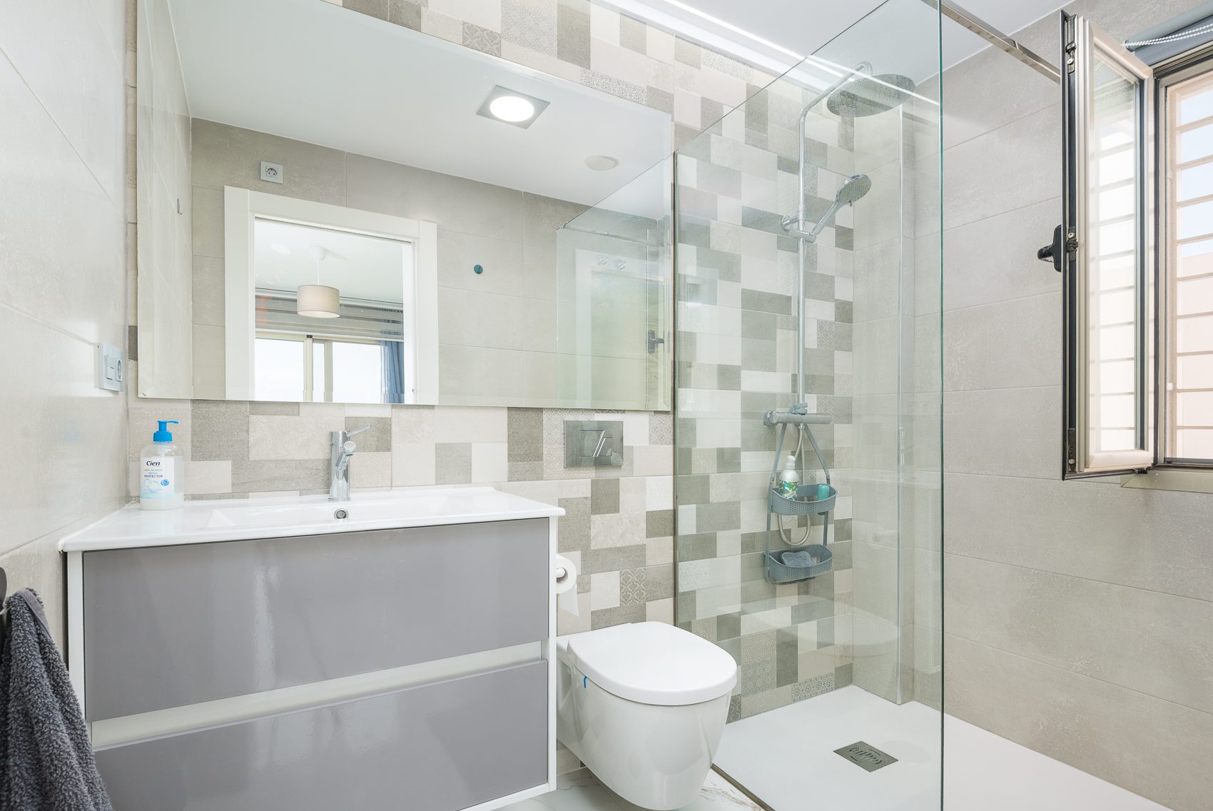 Monica – Calle Nerbion 6, Villa Martin-55 A fantastic opportunity to secure this stunning modern detached villa at Pink Paradise, Villamartin, Orihuela