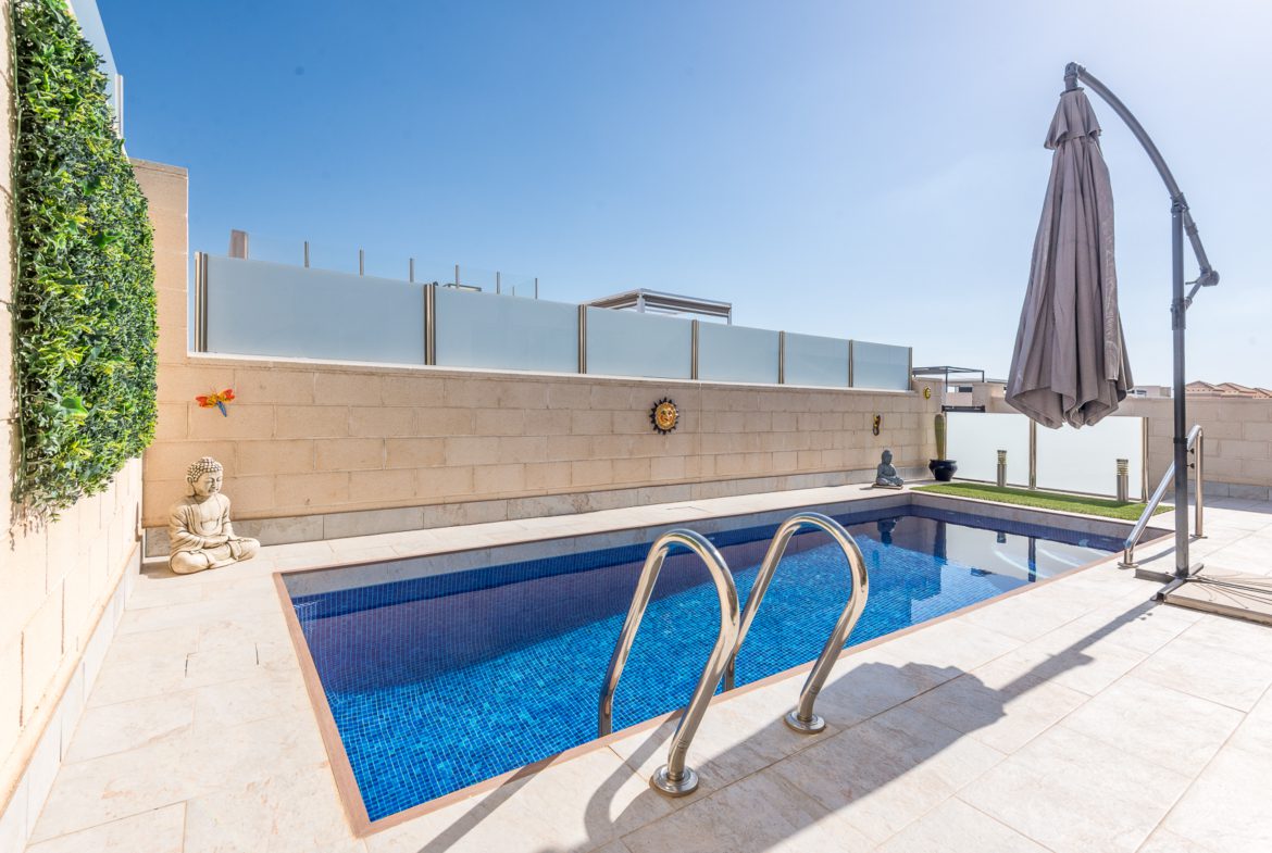A fantastic opportunity to secure this stunning modern detached villa at Pink Paradise, Villamartin, Orihuela