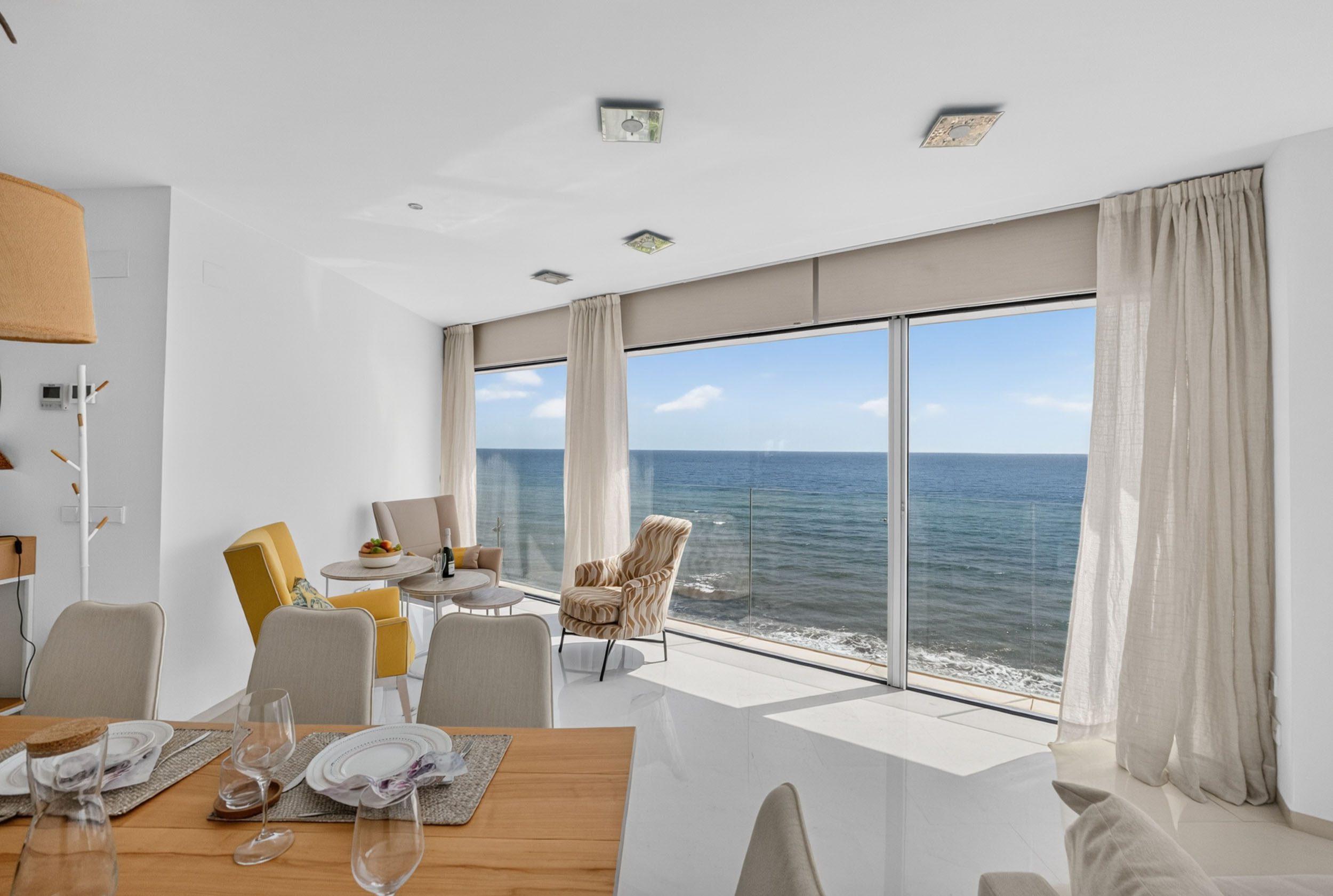 20260903142051000000_DSC03832 Penthouse located in a prime location