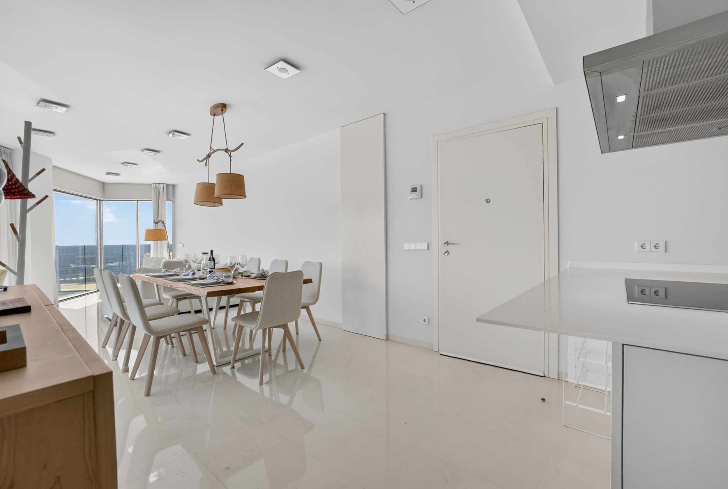 20260903142051000000_DSC03868 Penthouse located in a prime location
