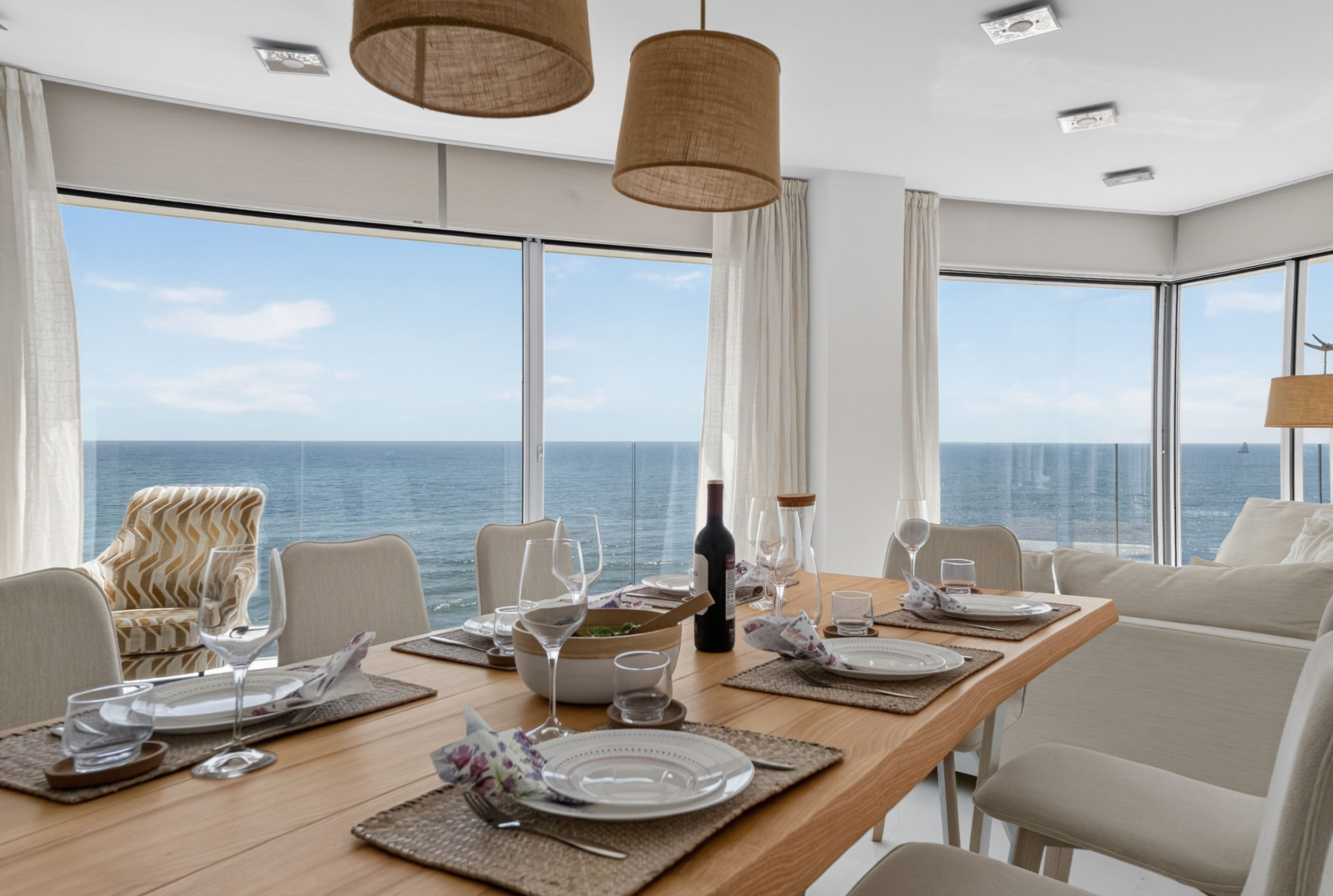 20260903142051000000_DSC03920 Penthouse located in a prime location