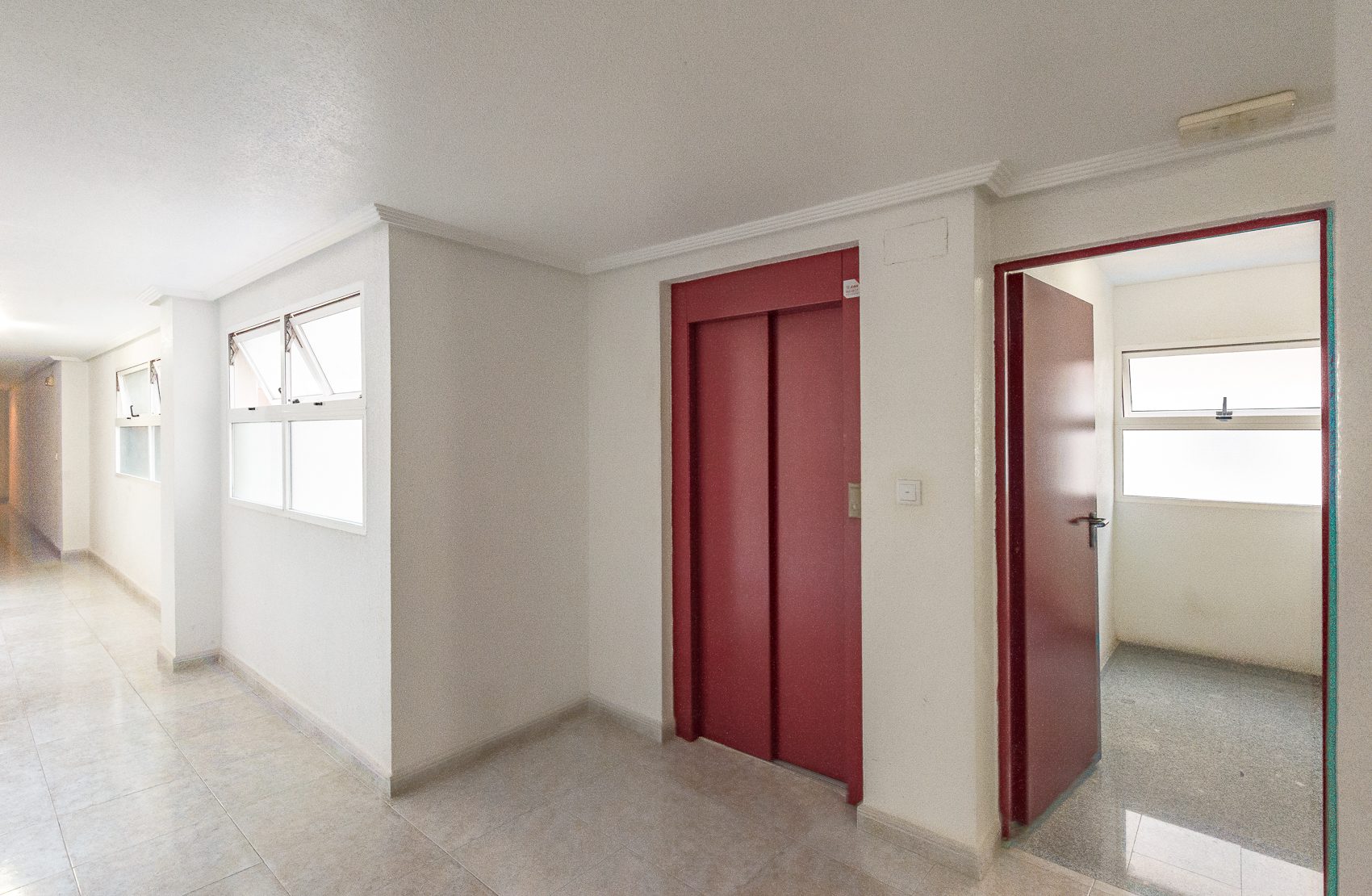 Monica – C. San Policarpo, 87-19 Charming 2-Bedroom Apartment in Torrevieja city.