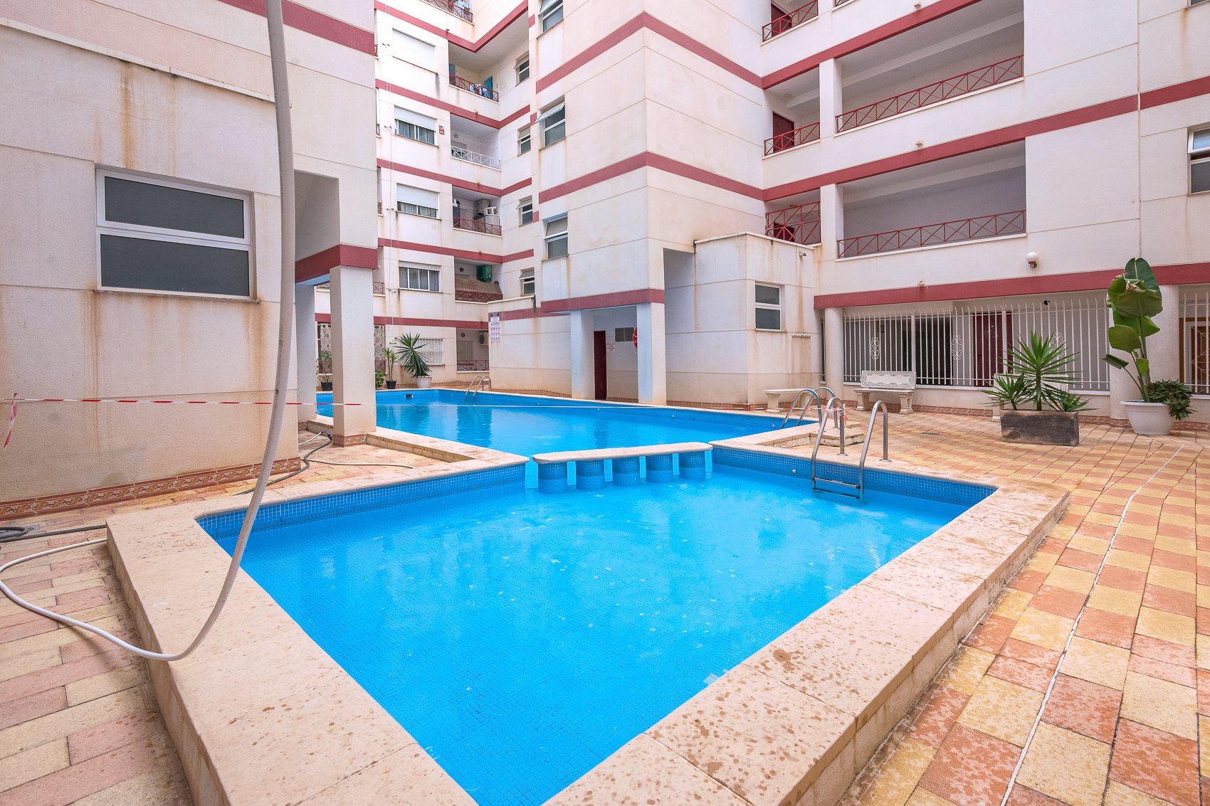 Monica – C. San Policarpo, 87-22 Charming 2-Bedroom Apartment in Torrevieja city.