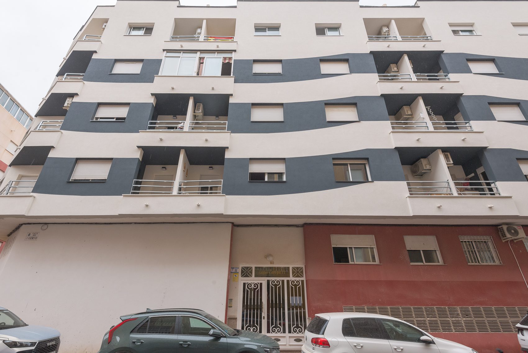 Monica – C. San Policarpo, 87-24 Charming 2-Bedroom Apartment in Torrevieja city.
